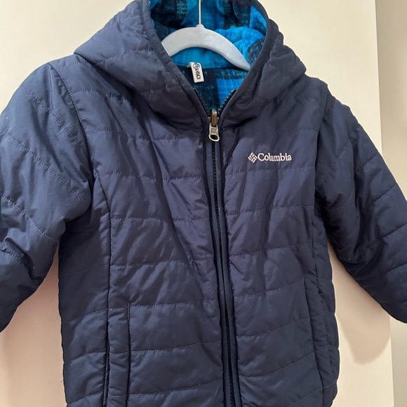 Columbia Kids Reversible Hooded Puffer Jacket - Picture 4 of 10